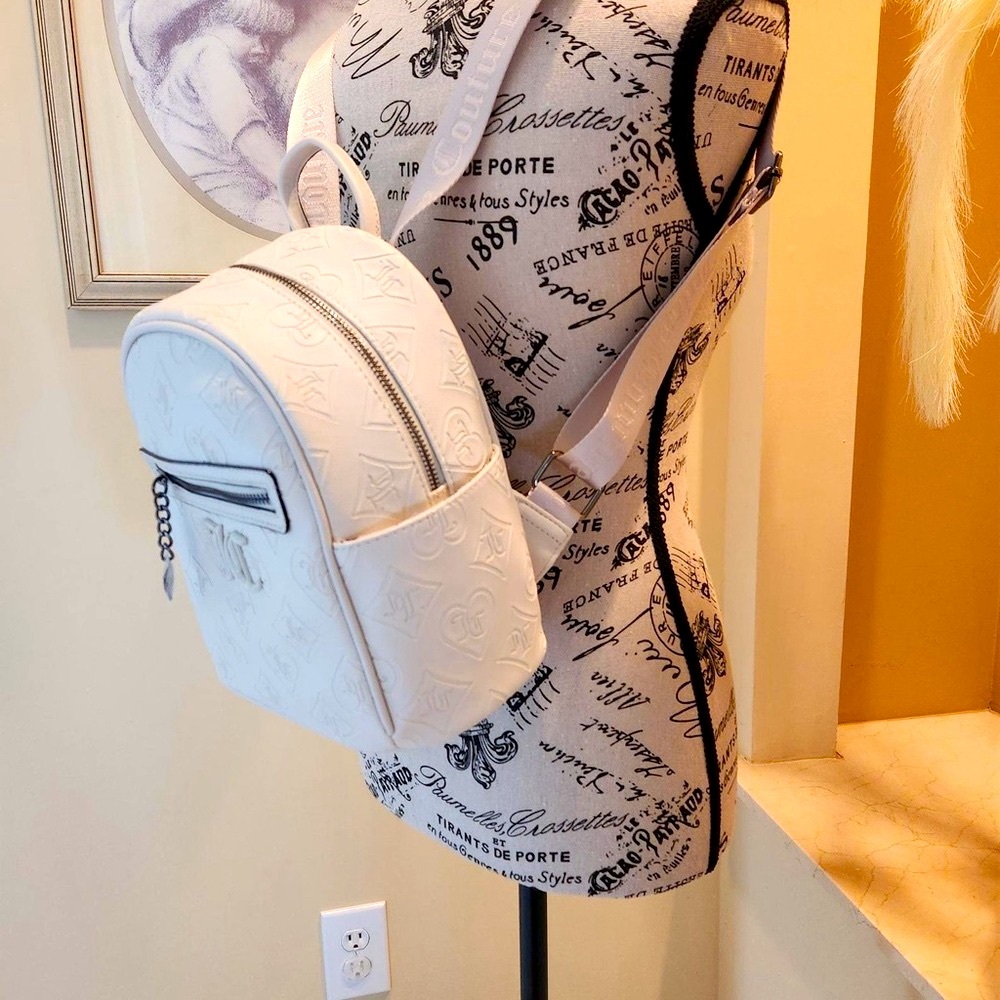 118$ Retail Juicy Couture Rare White Embossed Backpack NWT - Picture 8 of 9